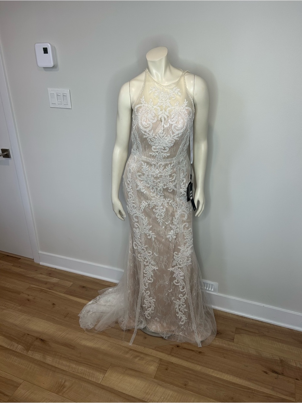 Gorgeous Off white Lace-Overlay Bridal beaded Gown by Andrea&Leo❤️10